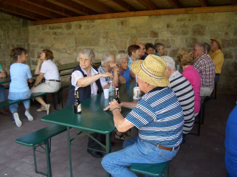 schlossparkhock060.jpg