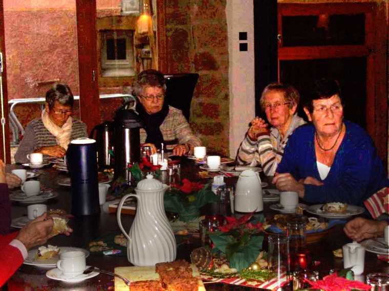 weihnachtsfeier080.jpg