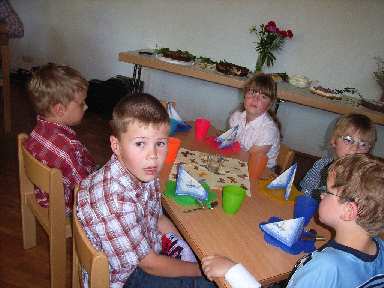 zz_2e2_ki_tisch.jpg